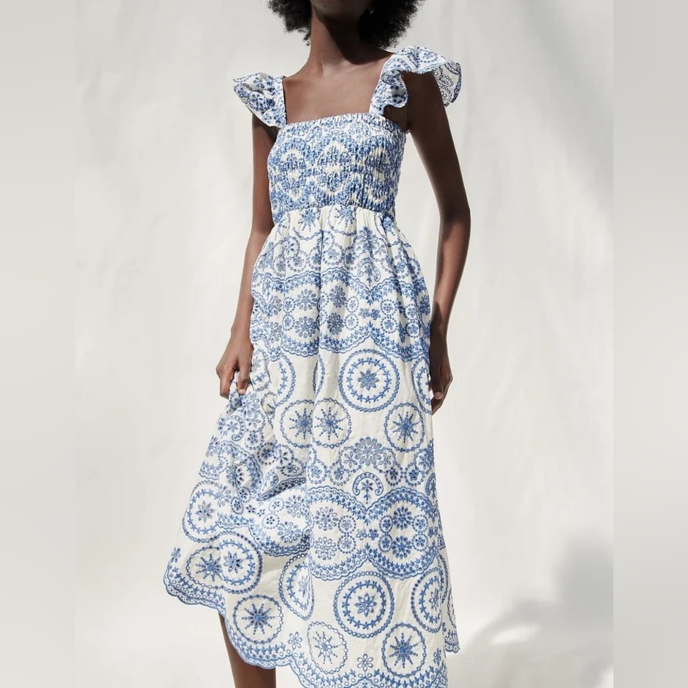 Embroidered eyelet dress, size s!